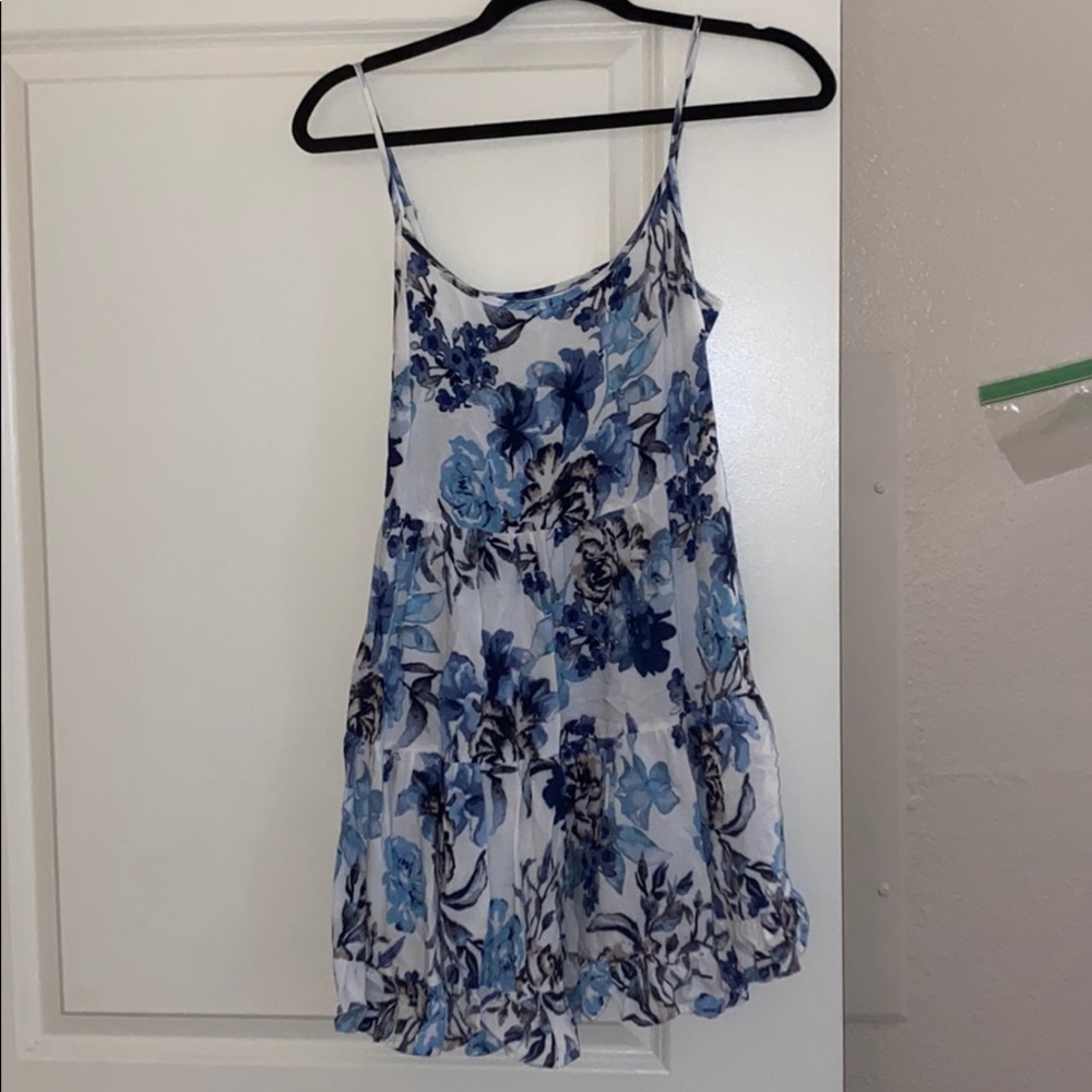 Floral blue flowy summer dress